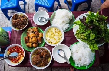 Vietnam Food Tour For Family 17 days